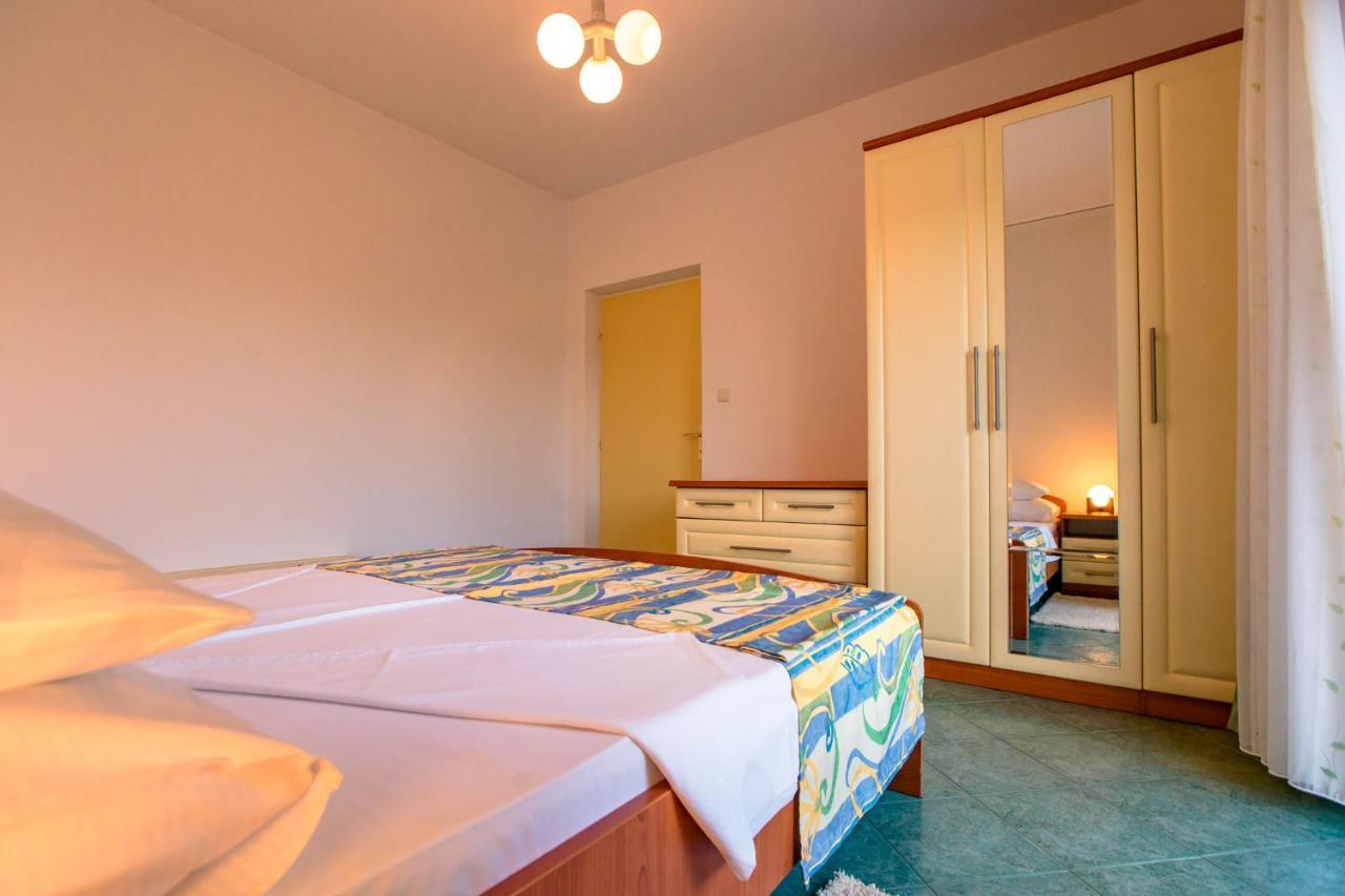 Apartmani Ivan I Ruza Lopar Exterior foto