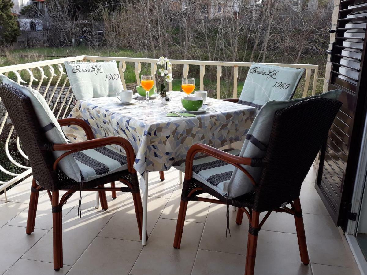 Apartmani Ivan I Ruza Lopar Exterior foto